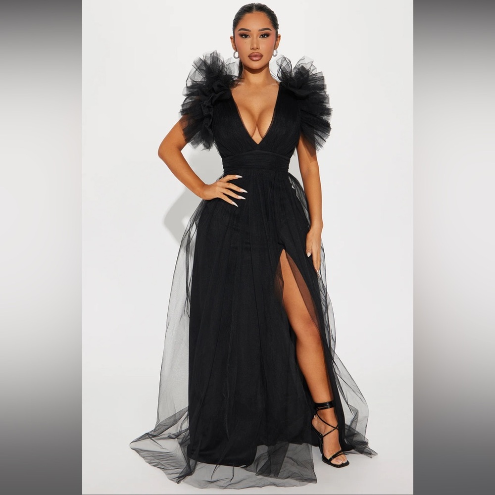 Lush Life Tulle Gown - Black